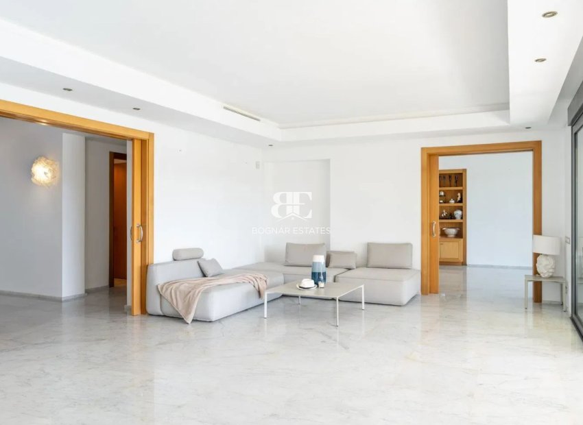 Nieuwbouw - Villa -
San Roque