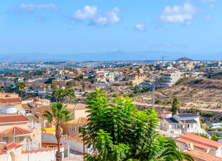 Resale - 4. Semi-detached villa -
Ciudad Quesada - Costa Blanca South