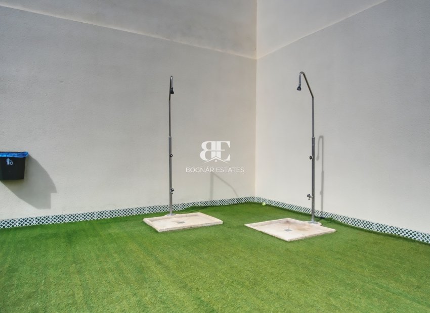 Resale - 4. Semi-detached villa -
Orihuela Costa - Costa Blanca South