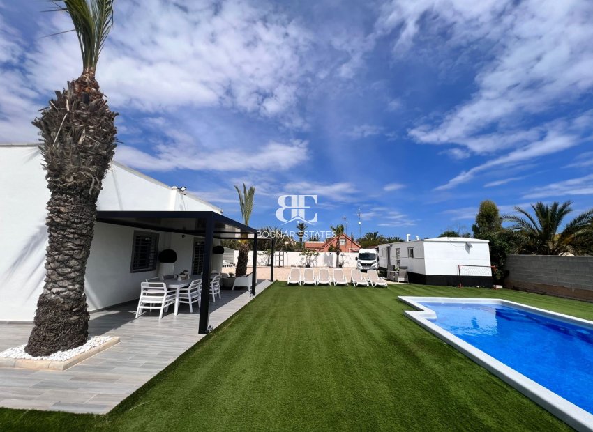 Resale - 5. Finca / Country Property -
Elche - La Marina