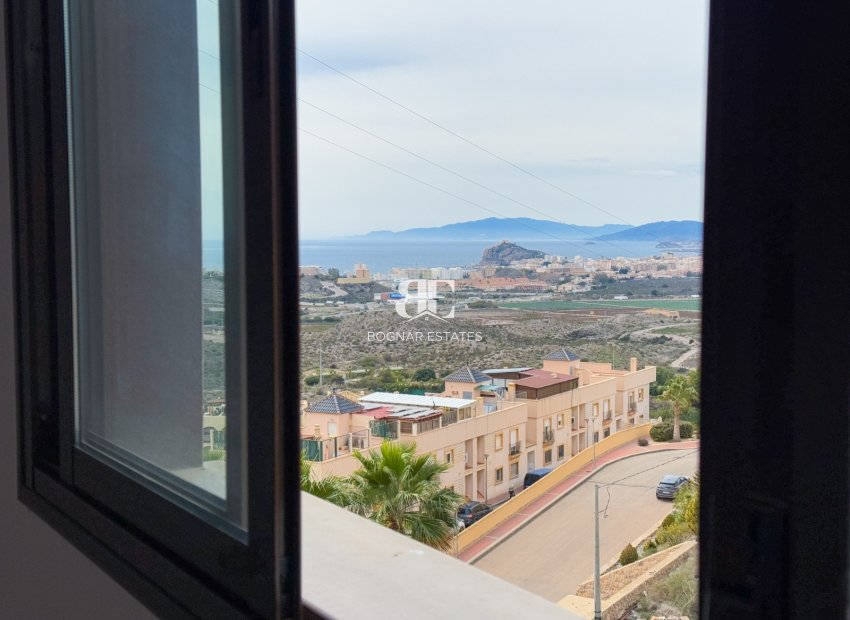 Resale - apartment -
Aguilas - Los Collados