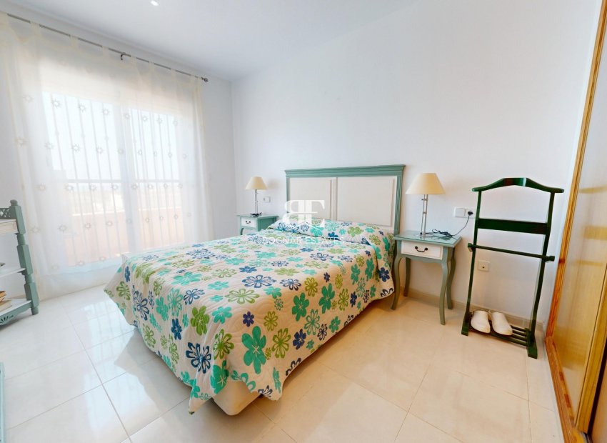 Resale - apartment -
Aguilas - Los Geraneos