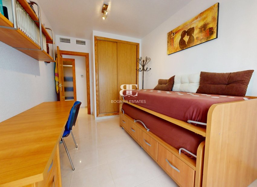 Resale - apartment -
Aguilas - Los Geraneos