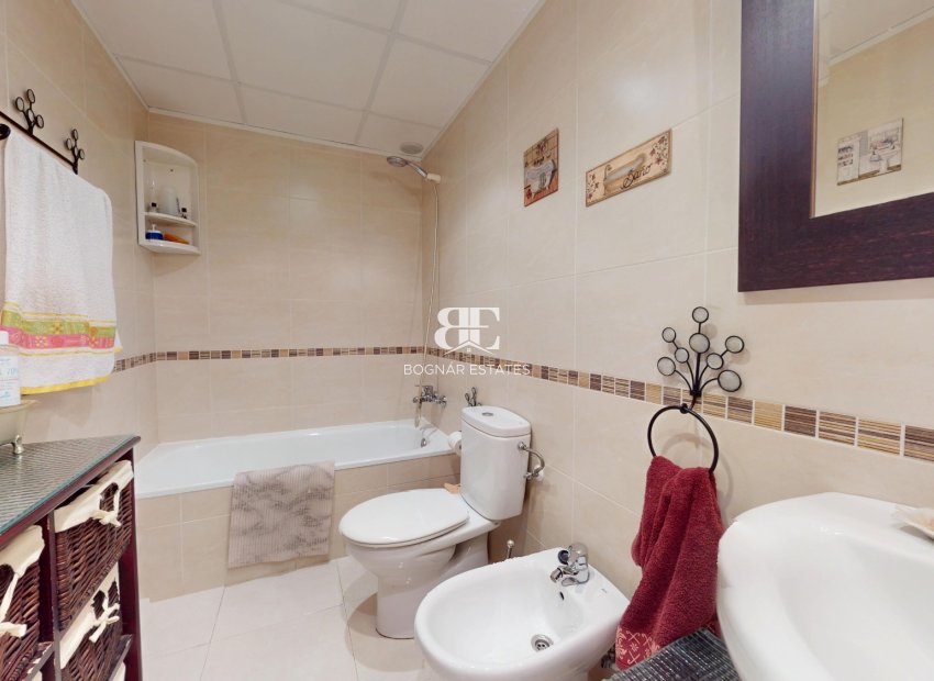 Resale - apartment -
Aguilas - Los Geraneos