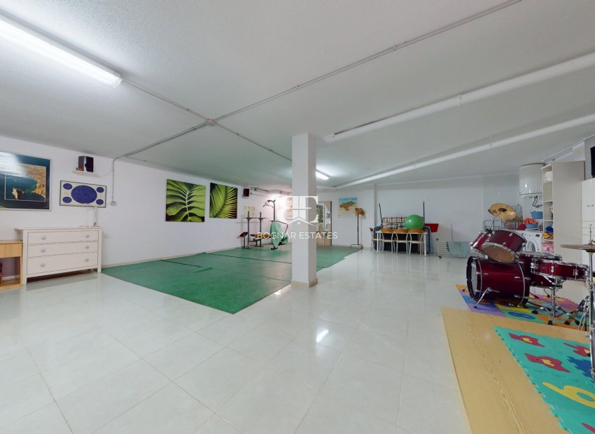 Resale - apartment -
Aguilas - Los Geraneos