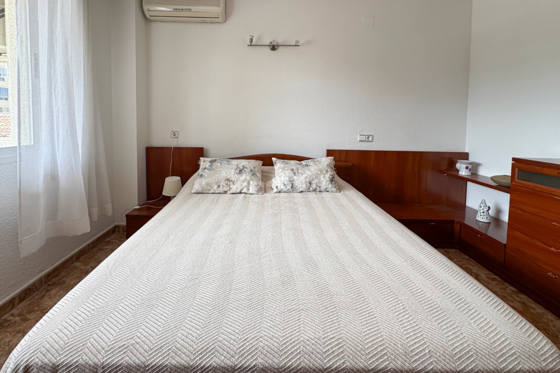 Resale - apartment -
Albir - Centro