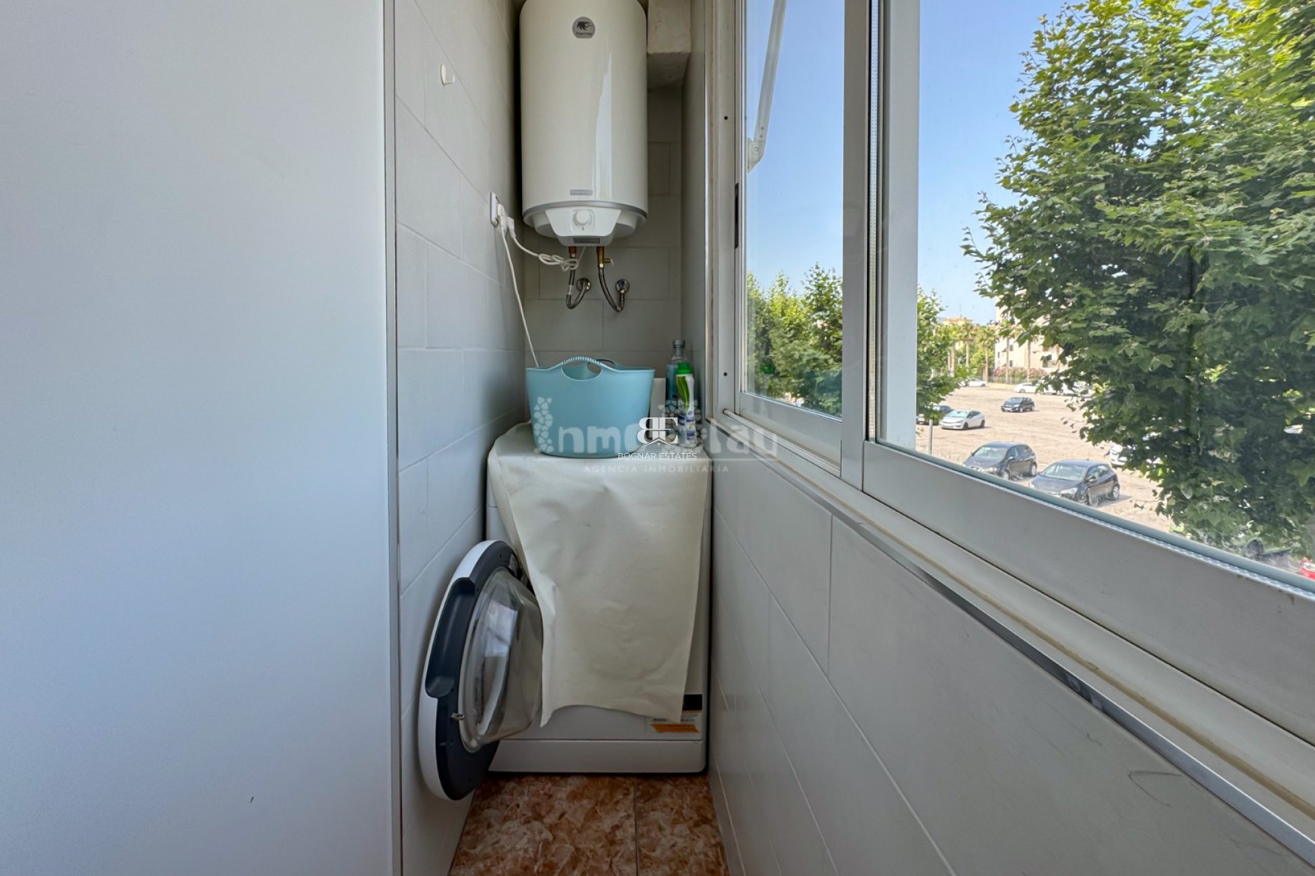 Resale - apartment -
Albir - Centro