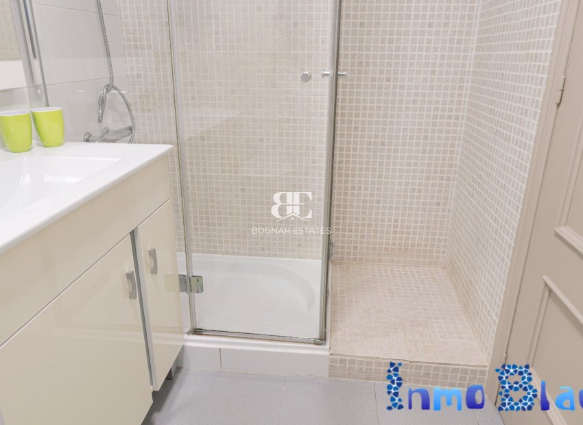 Resale - apartment -
Albir - Centro