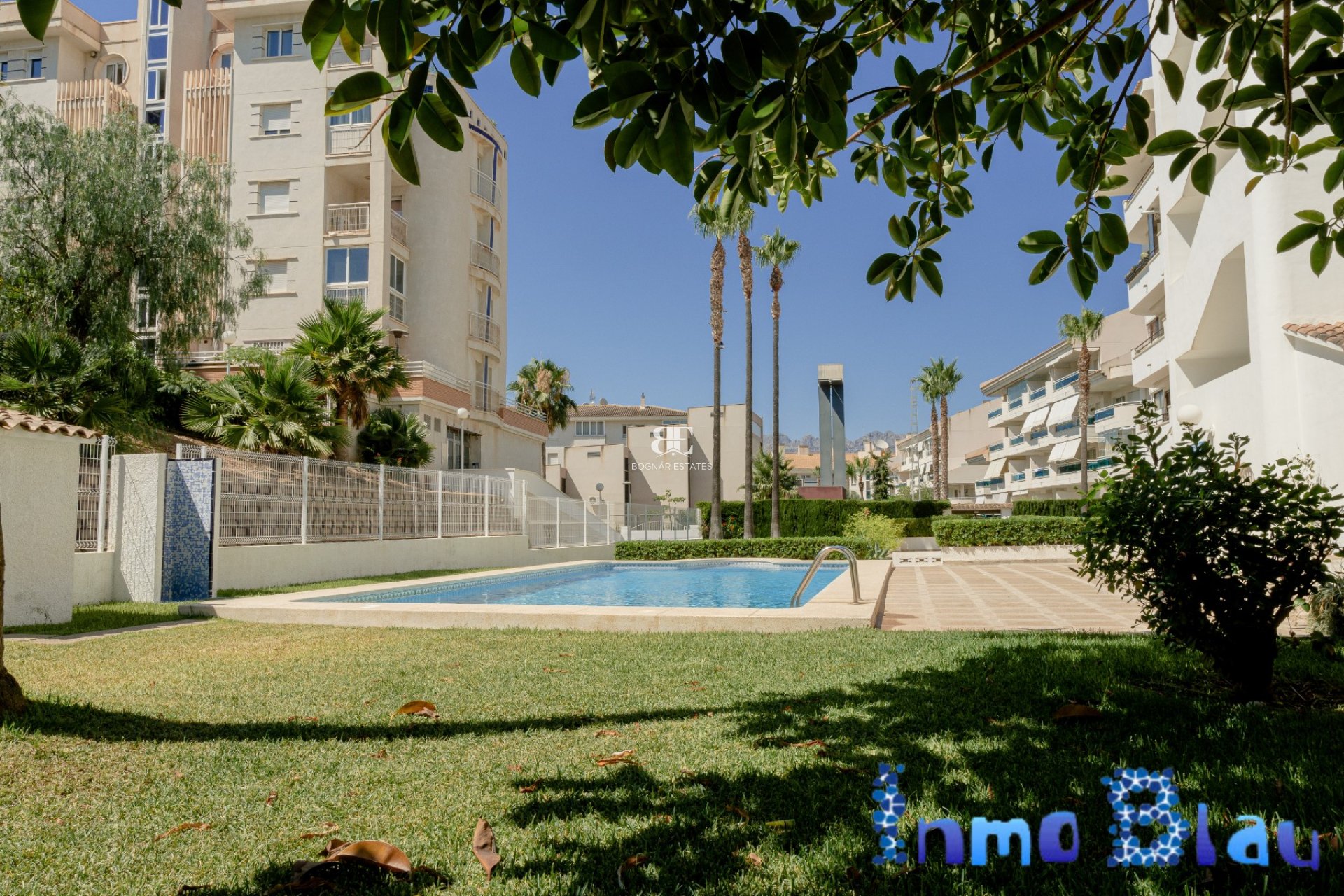 Resale - apartment -
Albir - Centro