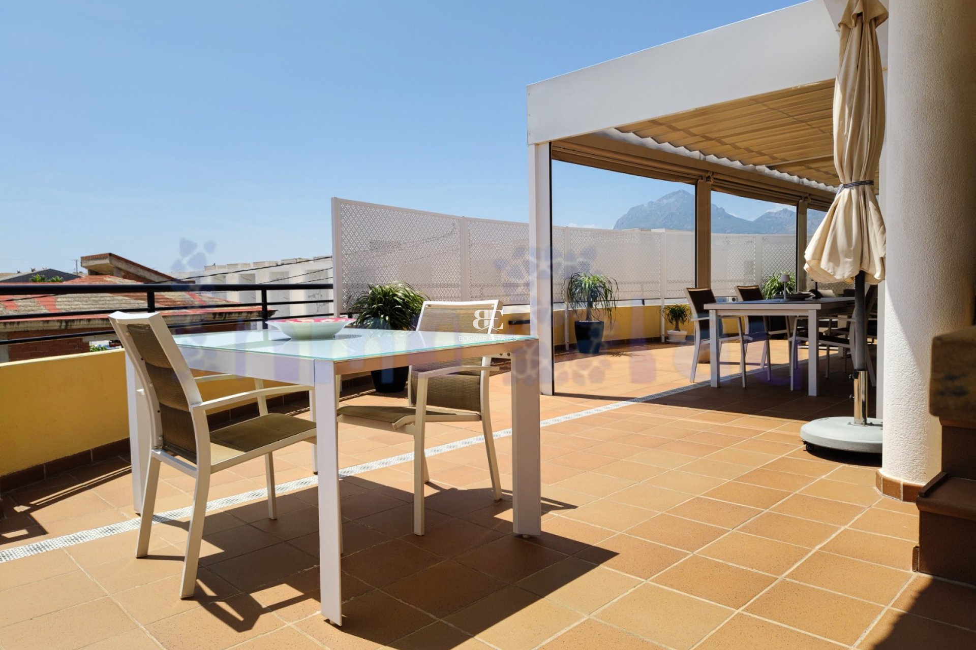 Resale - apartment -
Albir