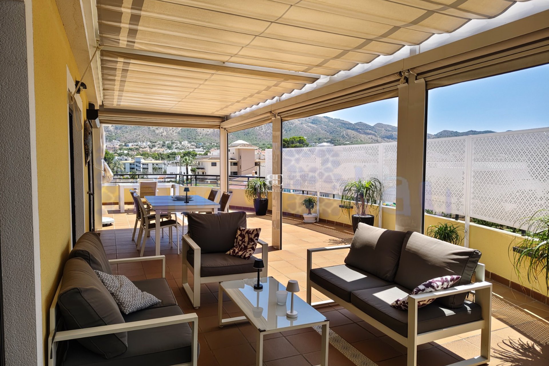 Resale - apartment -
Albir