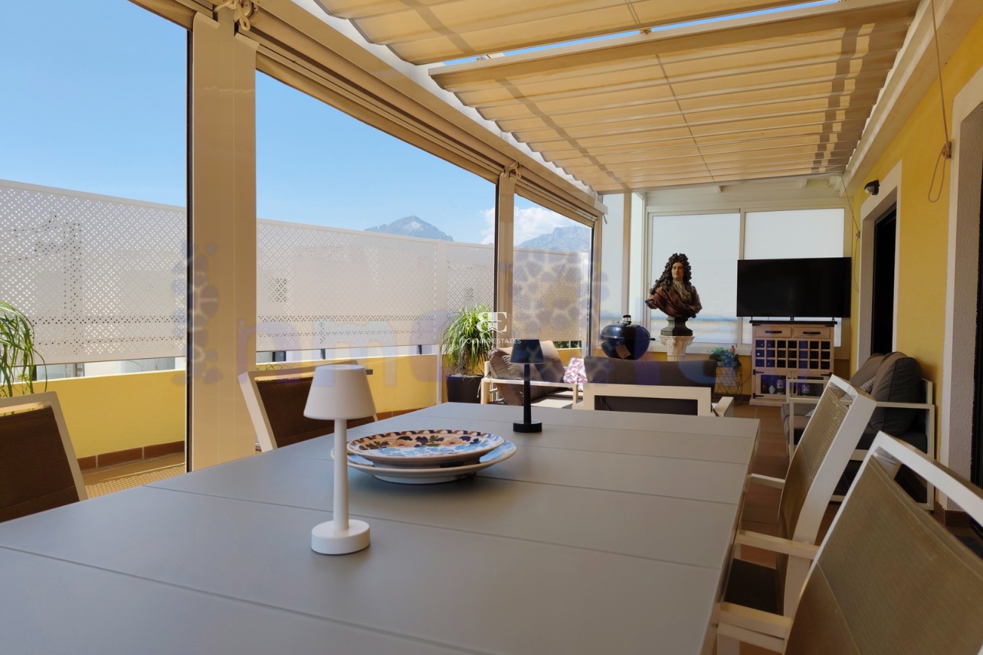 Resale - apartment -
Albir