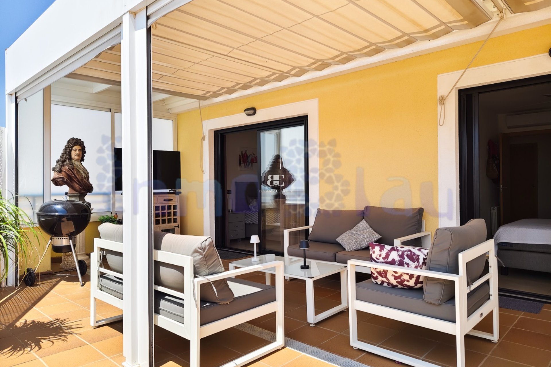Resale - apartment -
Albir