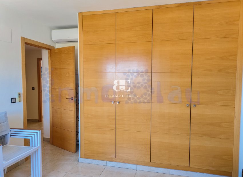Resale - apartment -
Albir