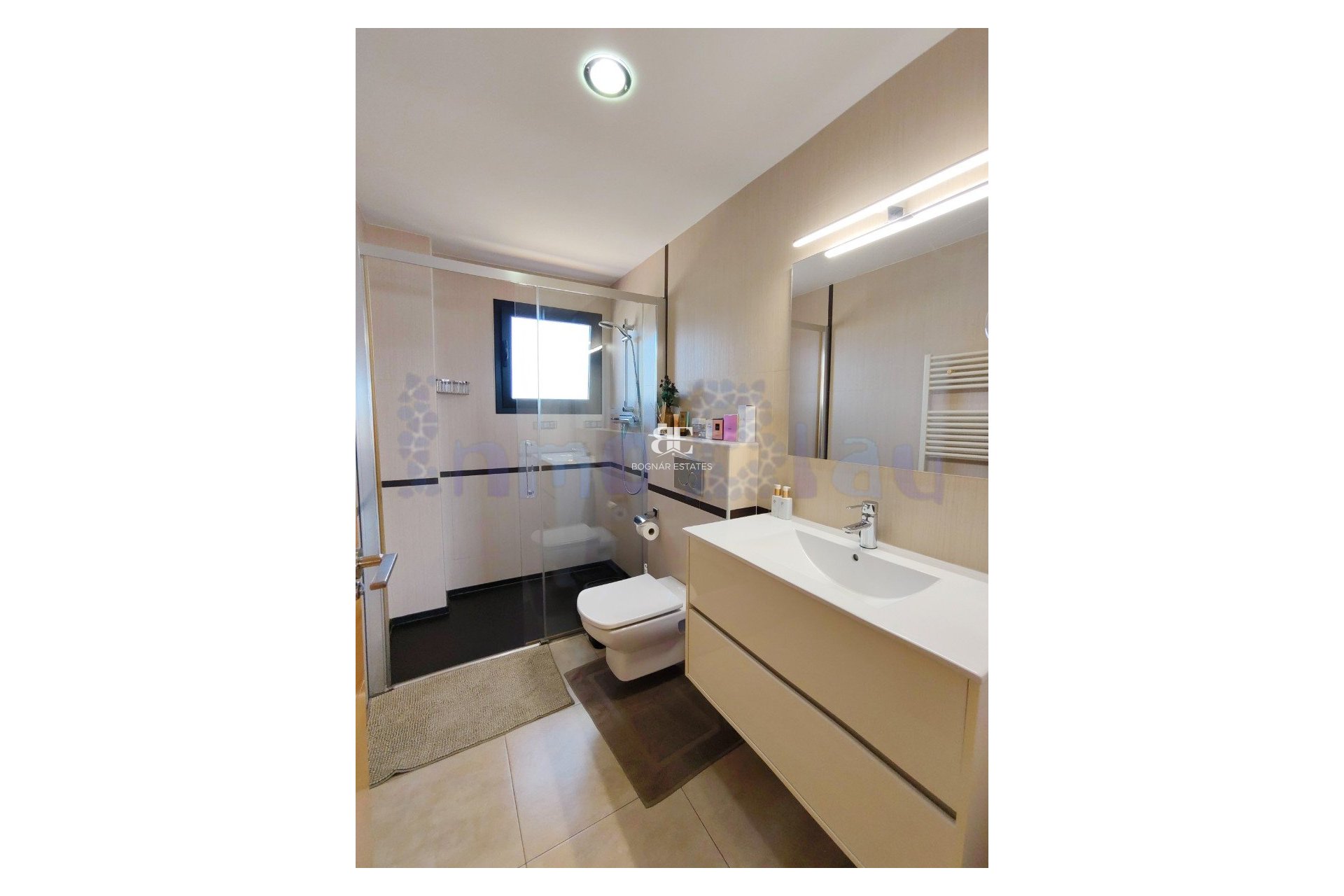 Resale - apartment -
Albir