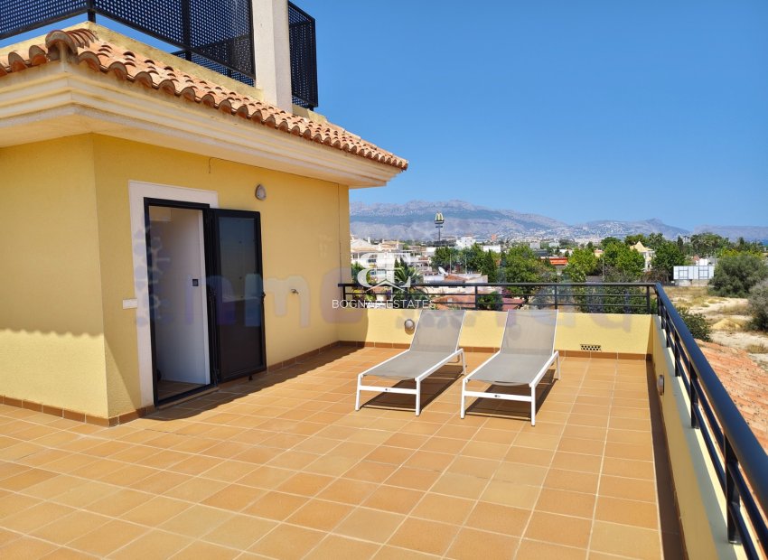 Resale - apartment -
Albir