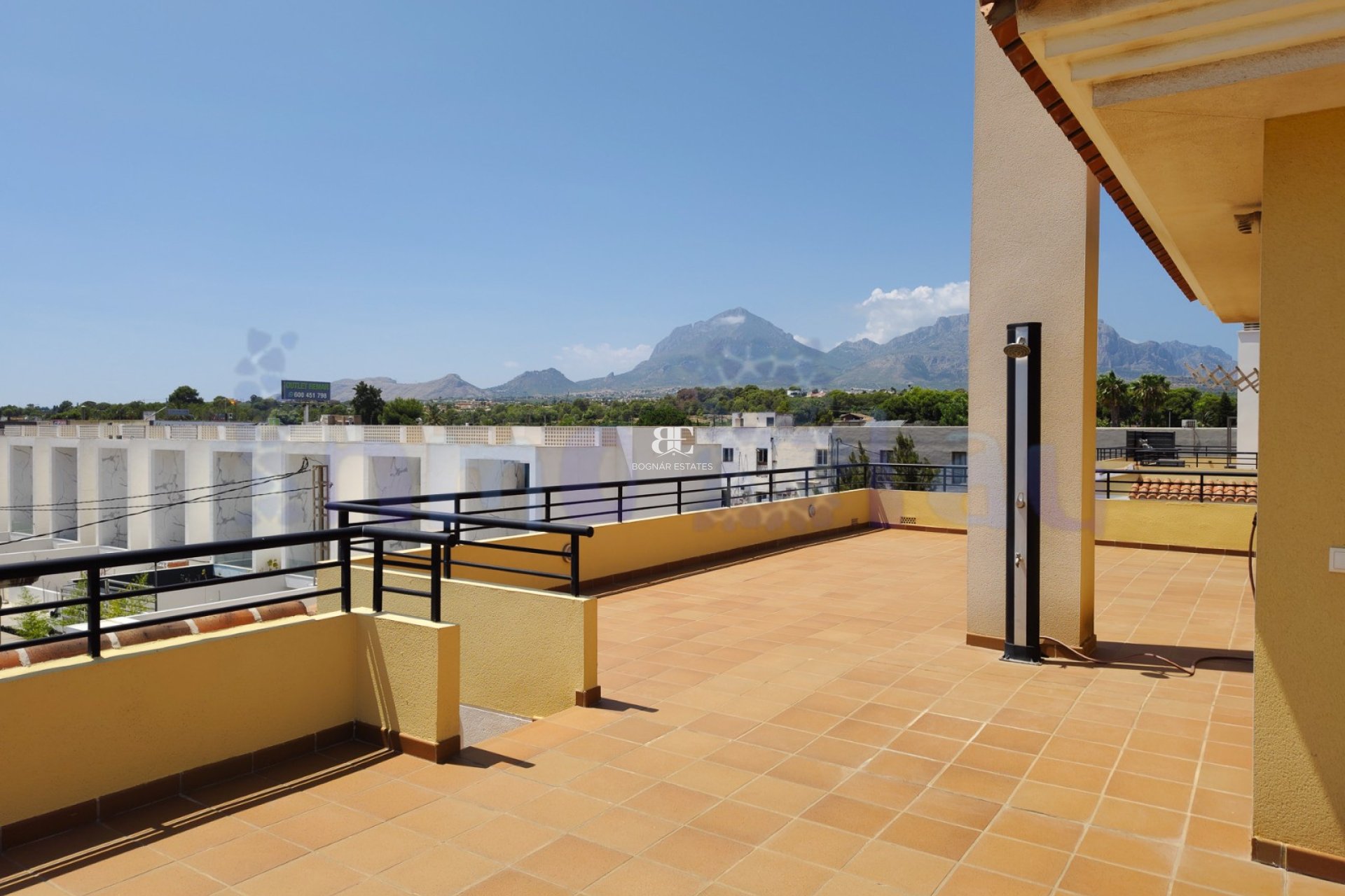 Resale - apartment -
Albir