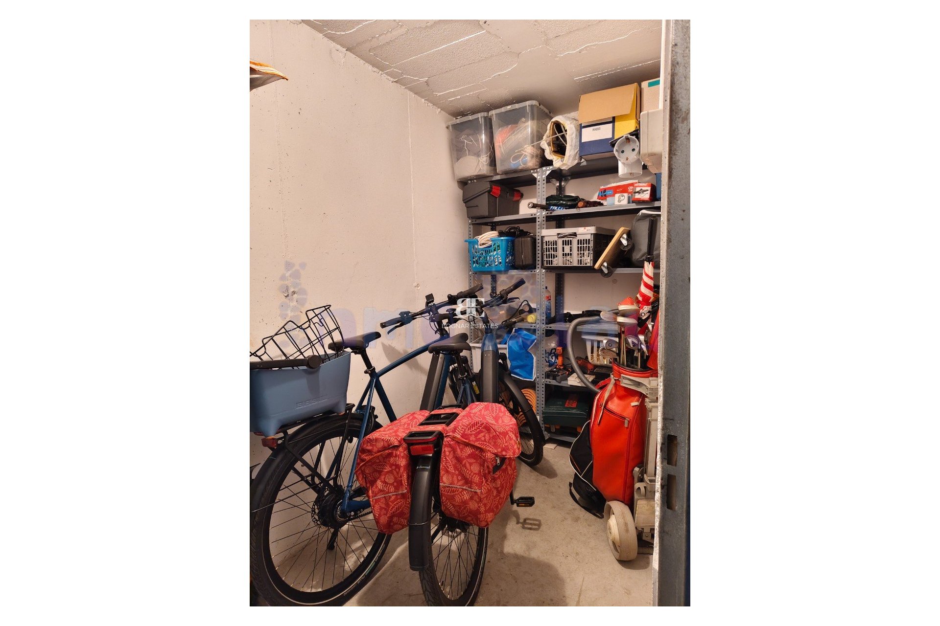 Resale - apartment -
Albir