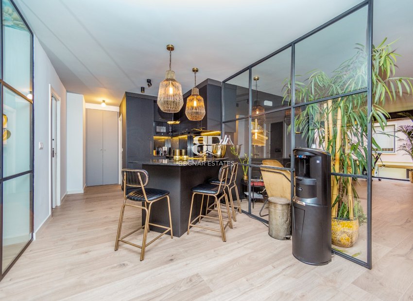 Resale - apartment -
Alicante - Alicante centro