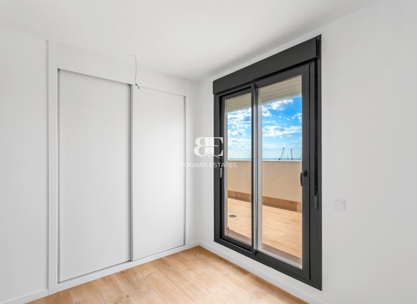 Resale - apartment -
Alicante - Benalua