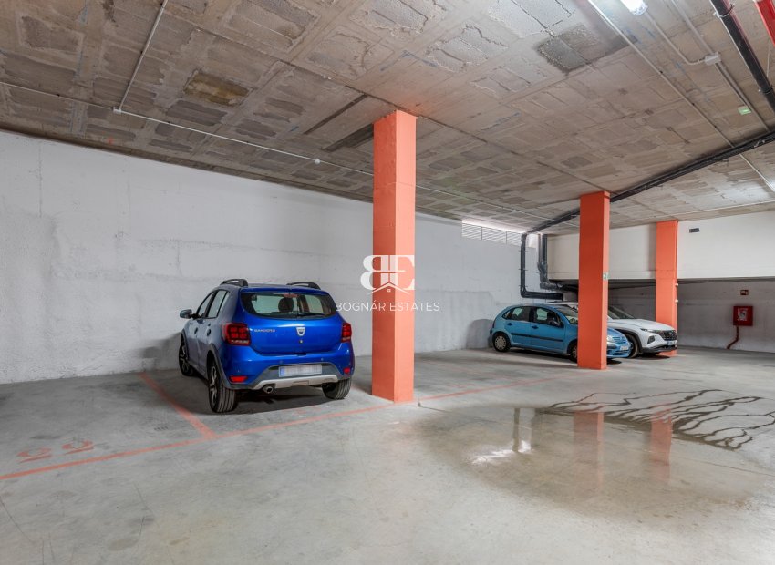 Resale - apartment -
Alicante - Benalua