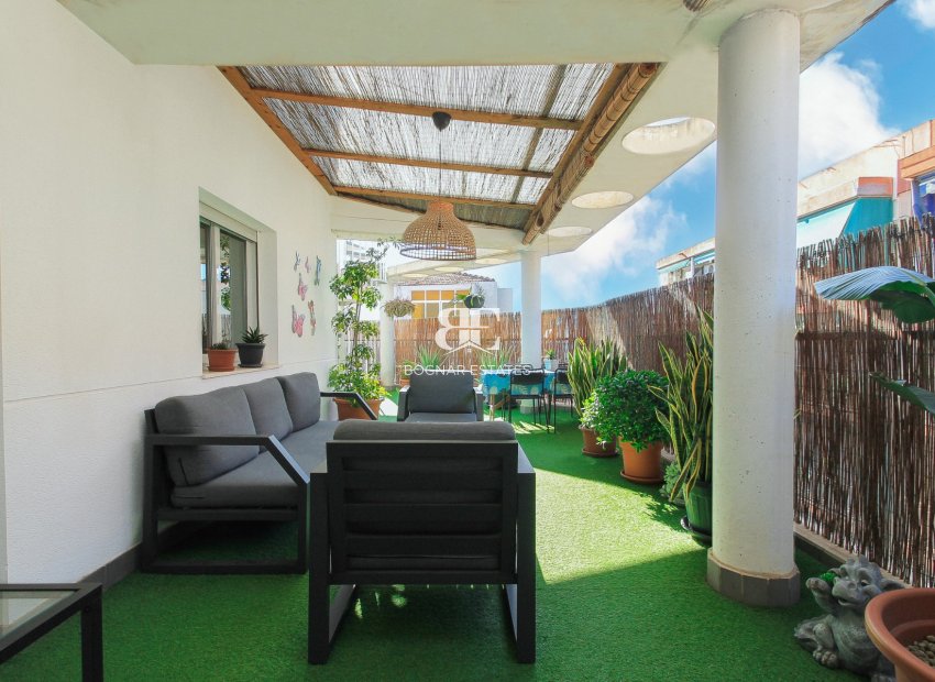 Resale - apartment -
Alicante - Carolinas Altas