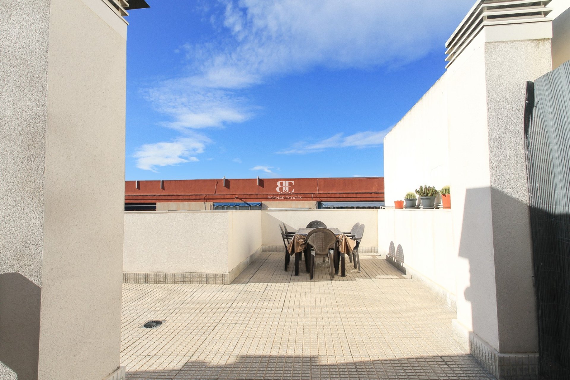 Resale - apartment -
Alicante - Carolinas Altas