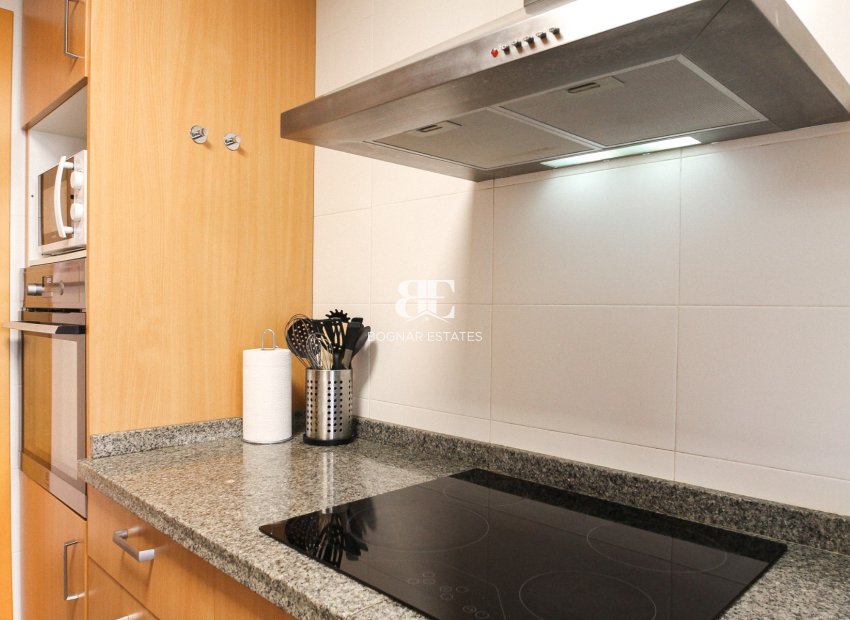 Resale - apartment -
Alicante - Carolinas Altas
