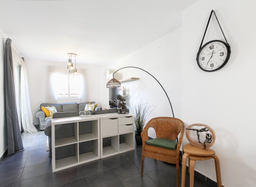 Resale - apartment -
Alicante - Carolinas Altas