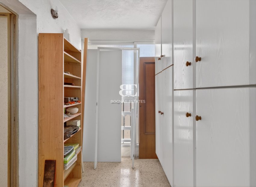 Resale - apartment -
Alicante - Center