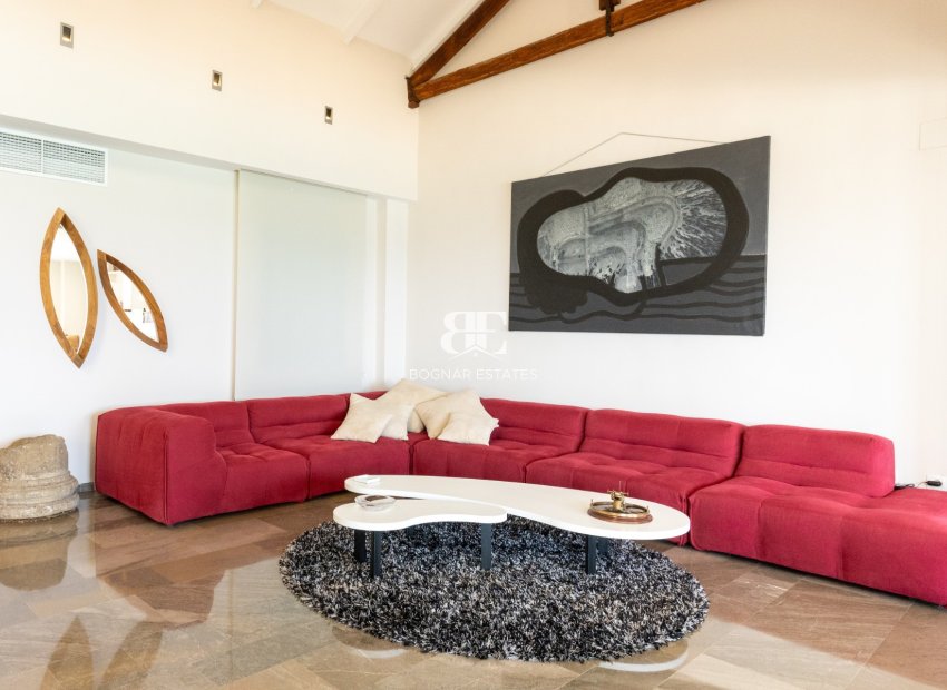 Resale - apartment -
Alicante - Center