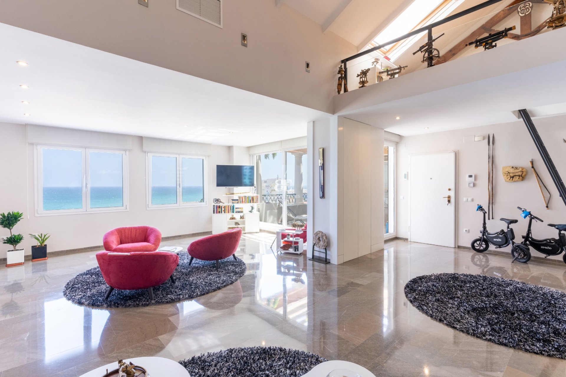 Resale - apartment -
Alicante - Center