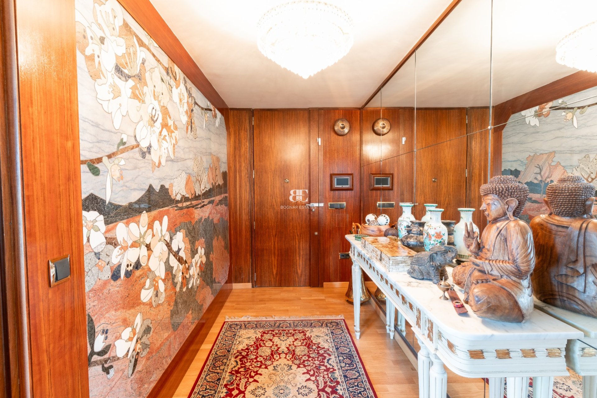 Resale - apartment -
Alicante - Center