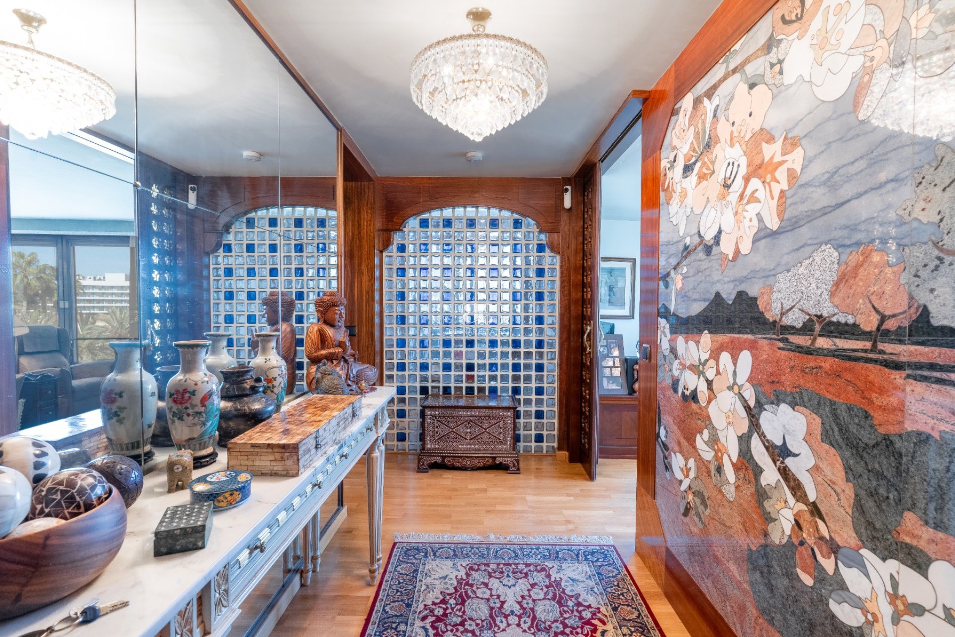 Resale - apartment -
Alicante - Center