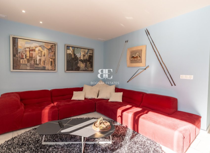 Resale - apartment -
Alicante - Center