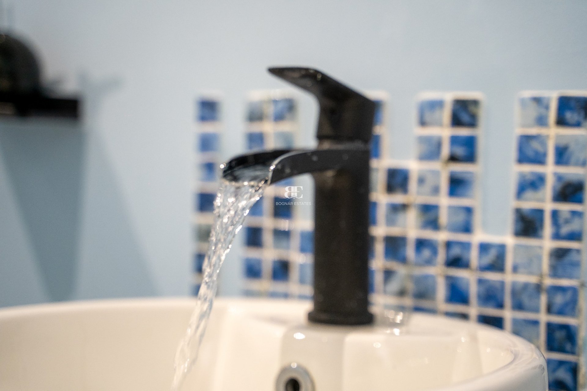 Resale - apartment -
Alicante - Center