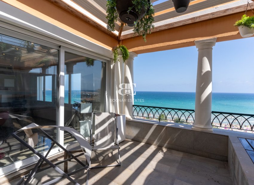 Resale - apartment -
Alicante - Center