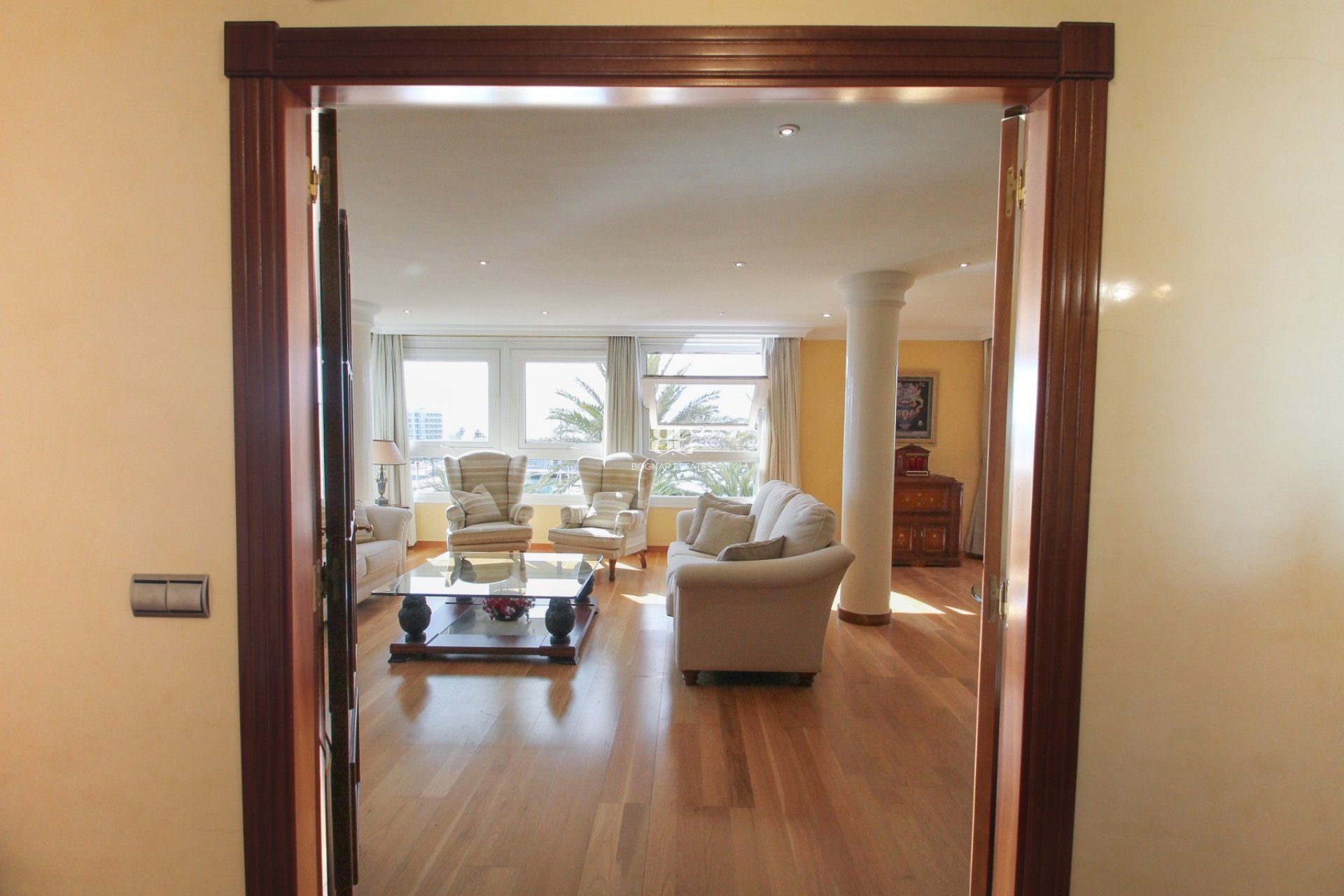 Resale - apartment -
Alicante - Center