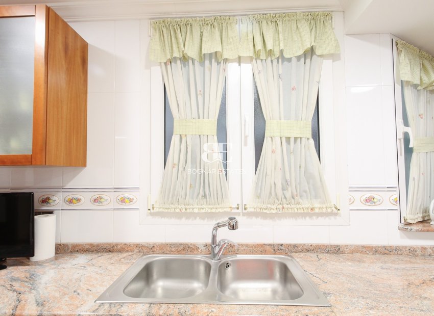 Resale - apartment -
Alicante - Center