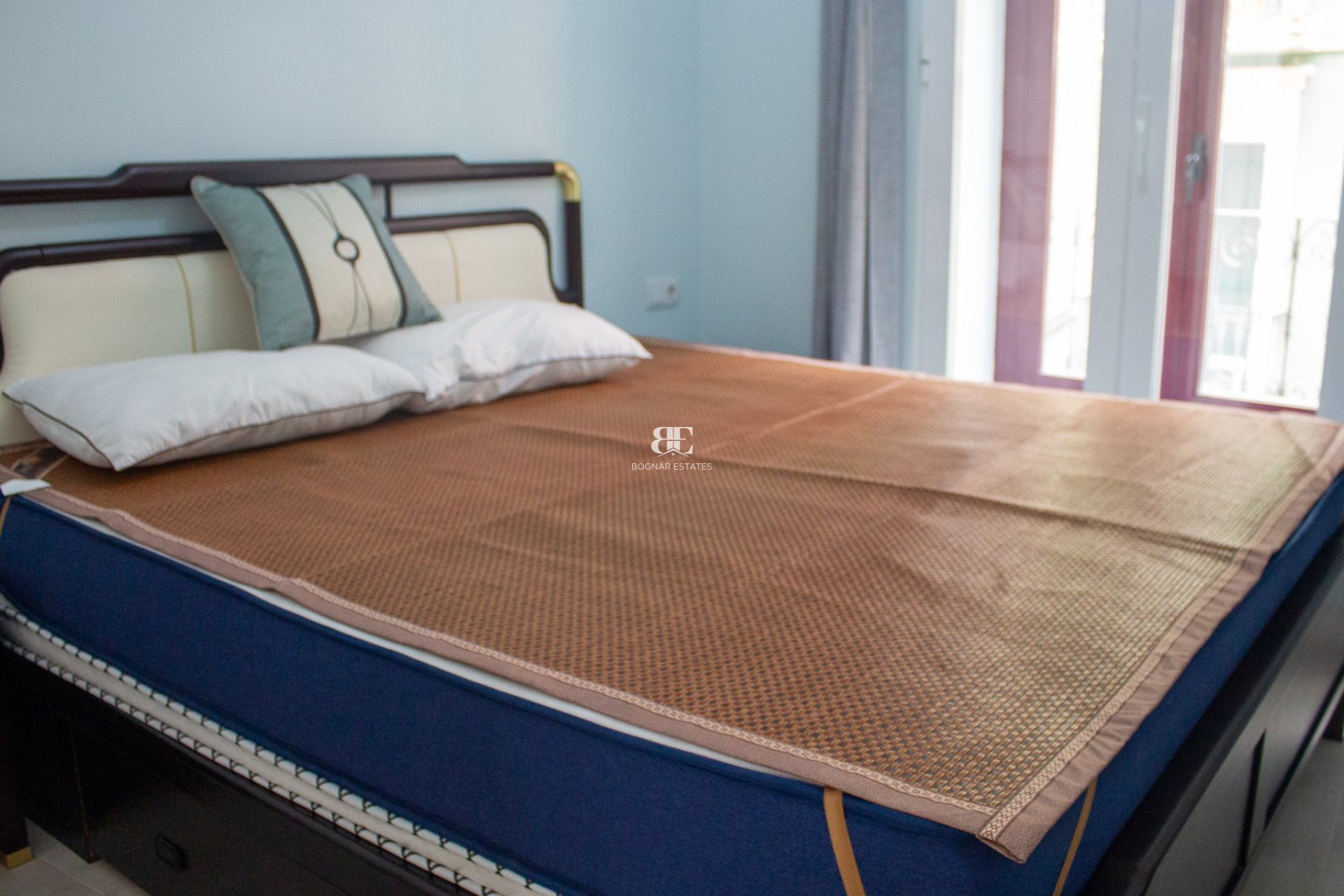 Resale - apartment -
Alicante - Center