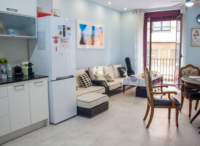 Resale - apartment -
Alicante - Center