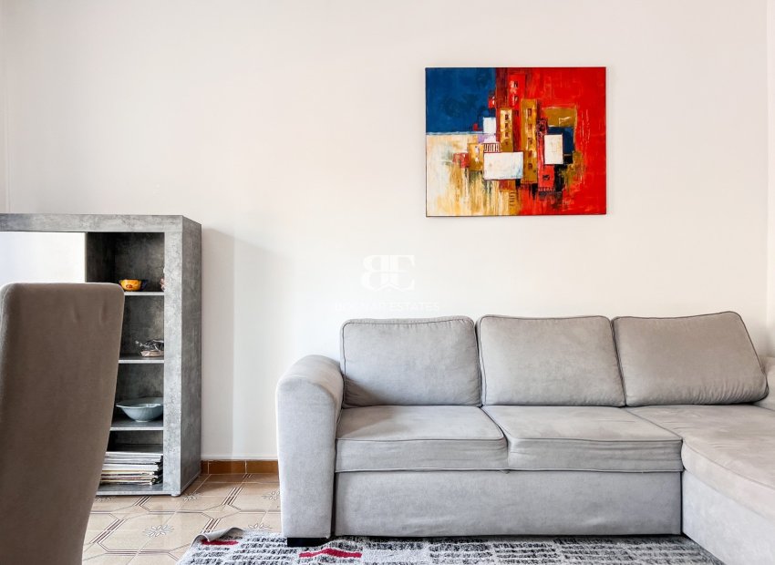 Resale - apartment -
Alicante - Center