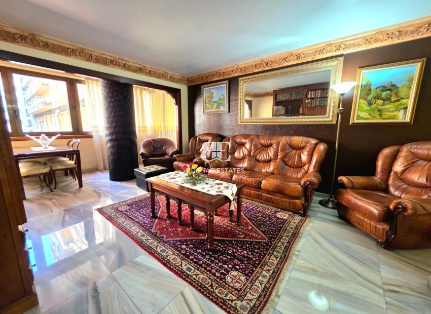 Resale - apartment -
Alicante - Centro