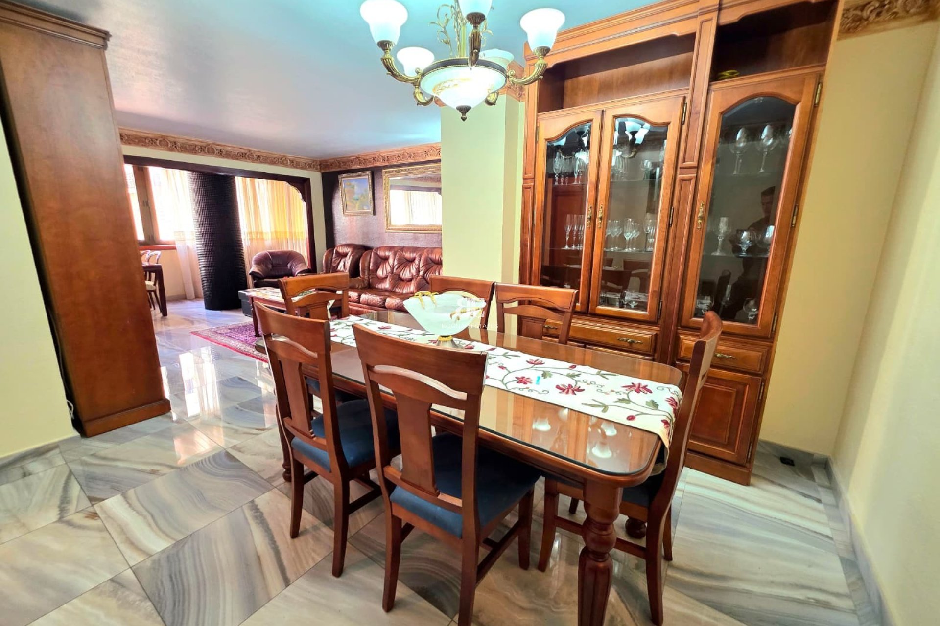 Resale - apartment -
Alicante - Centro