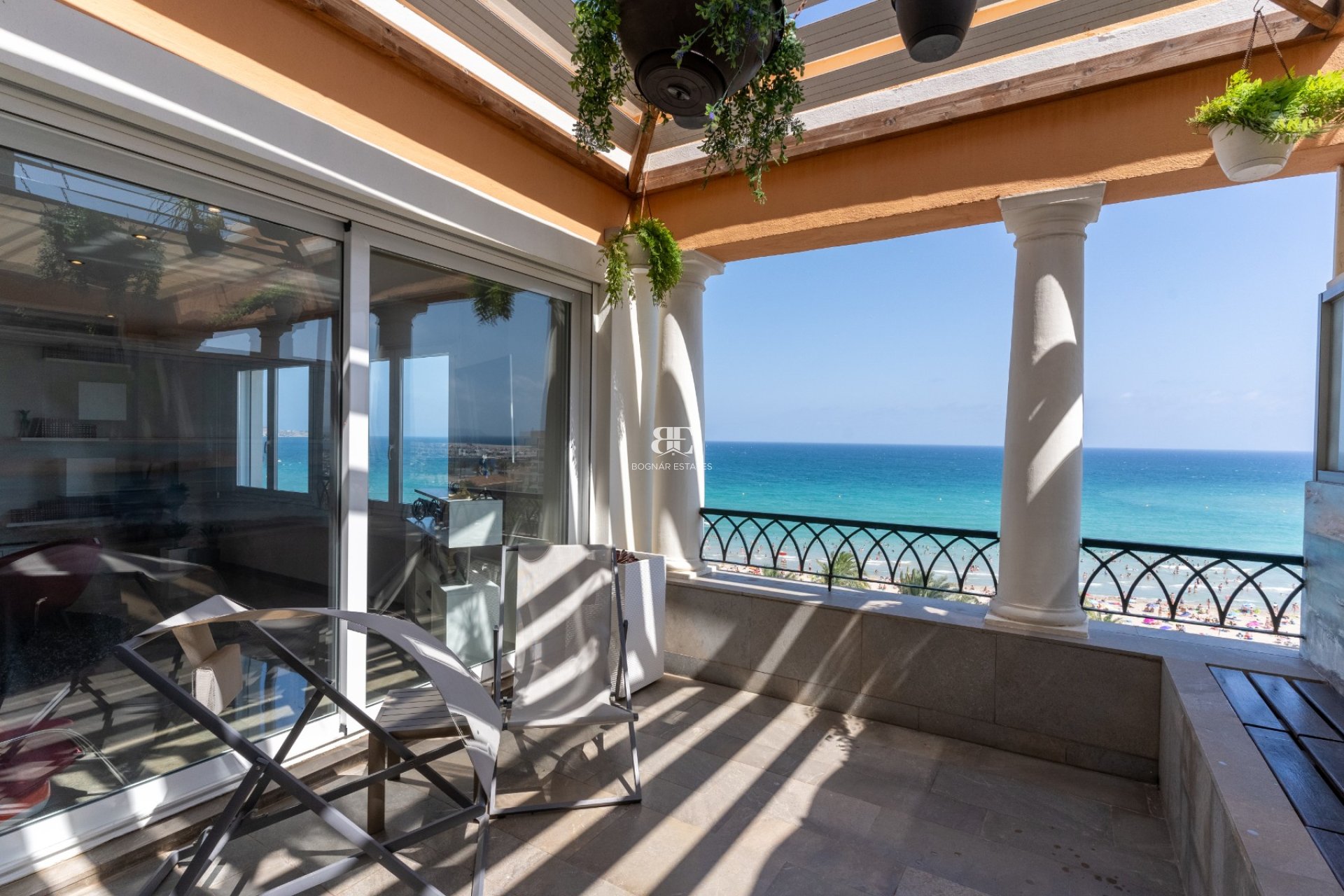 Resale - apartment -
Alicante - - Centro  -