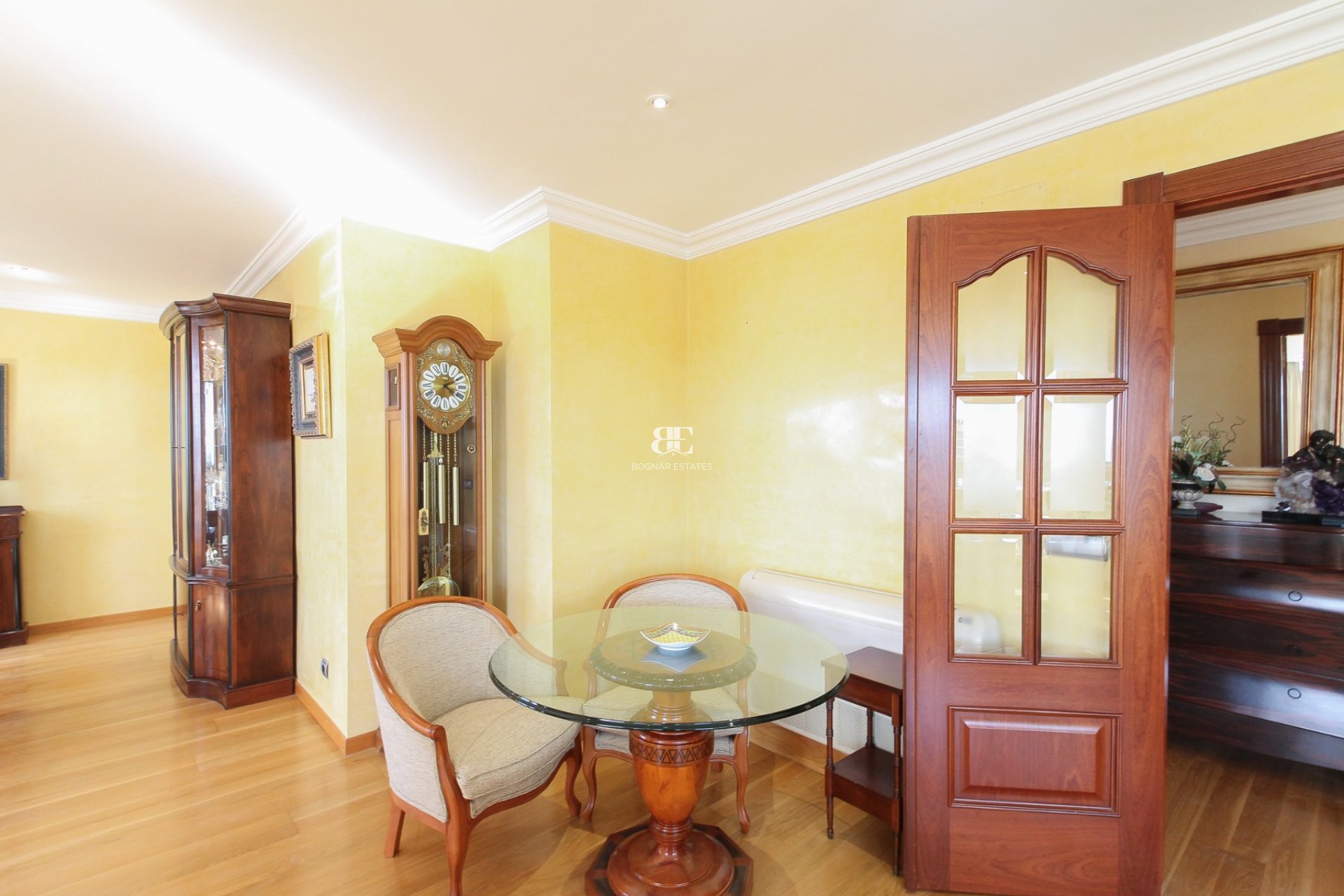 Resale - apartment -
Alicante - - Centro  -