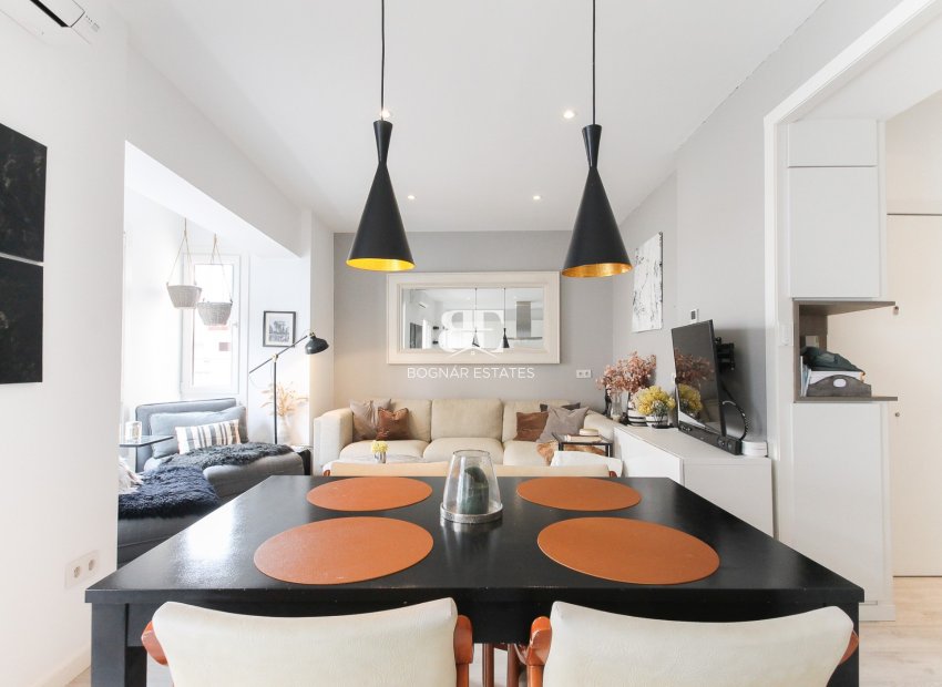 Resale - apartment -
Alicante - - Centro  -