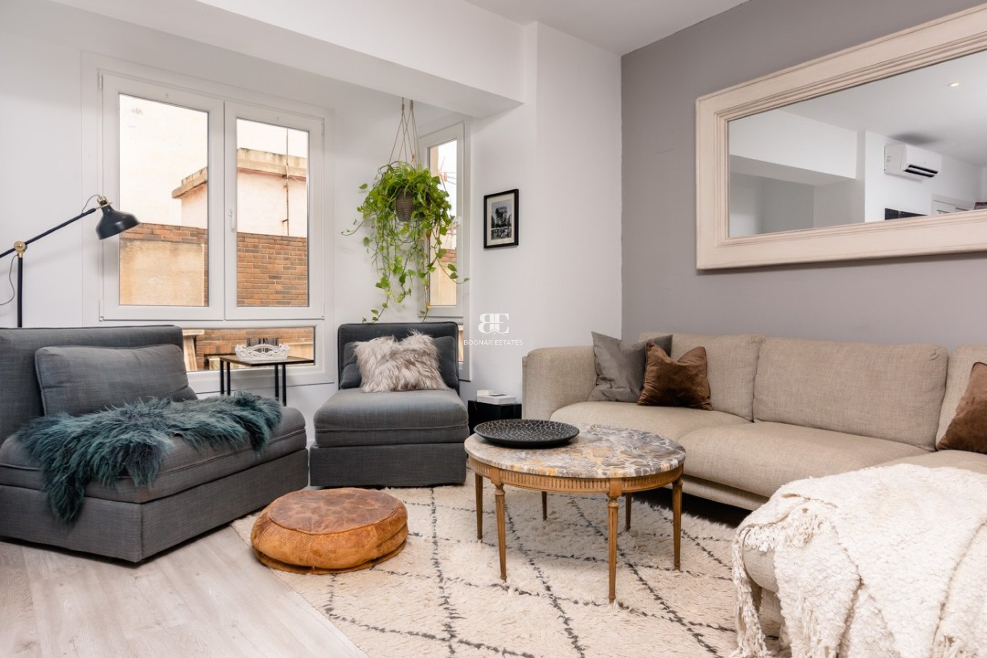 Resale - apartment -
Alicante - - Centro  -
