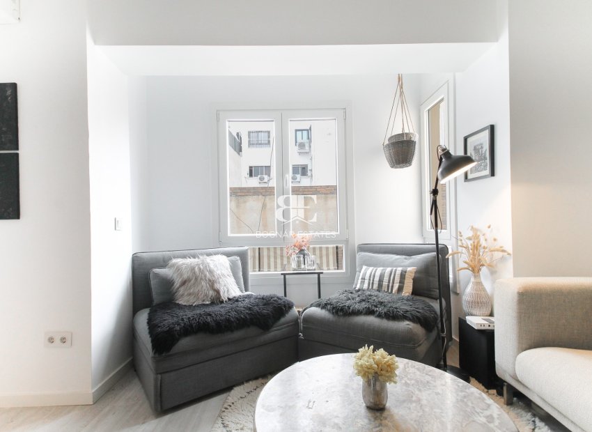 Resale - apartment -
Alicante - - Centro  -