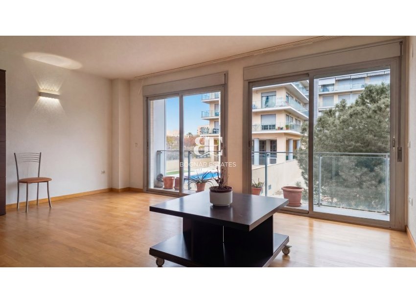 Resale - apartment -
Alicante - Garbinet